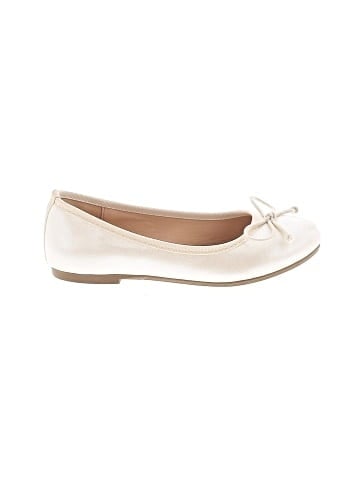 Mia Flats (view 1)
