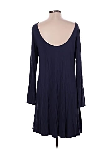 Old Navy Casual Dress (view 2)