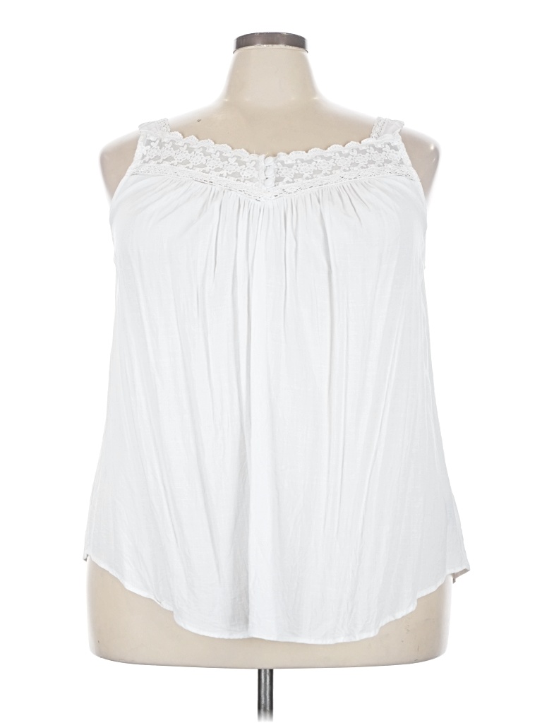Pre-owned Torrid Sleeveless Blouse In White