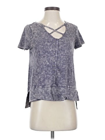 Rock & Republic Short Sleeve T-Shirt (view 1)
