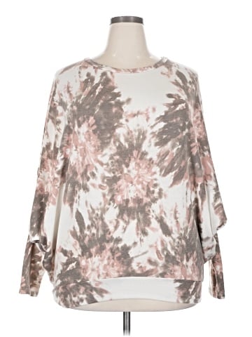 Easel 3/4 Sleeve Blouse (view 1)
