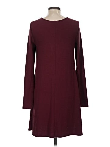 Old Navy Casual Dress (view 2)