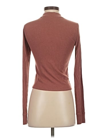 Vuori Long Sleeve Top (view 2)