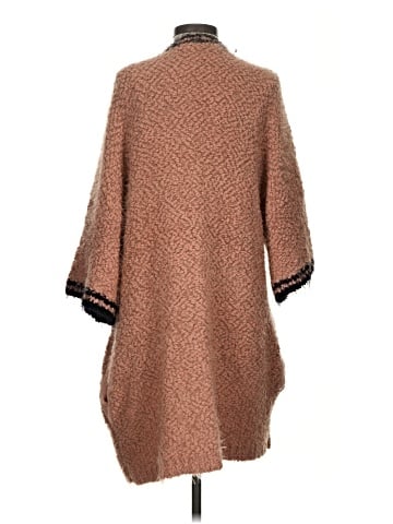 Amadi Poncho (view 2)