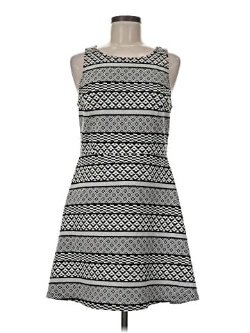 Apt. 9 Casual Dress (view 1)