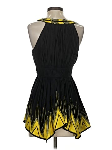 Floreat Sleeveless Blouse (view 2)