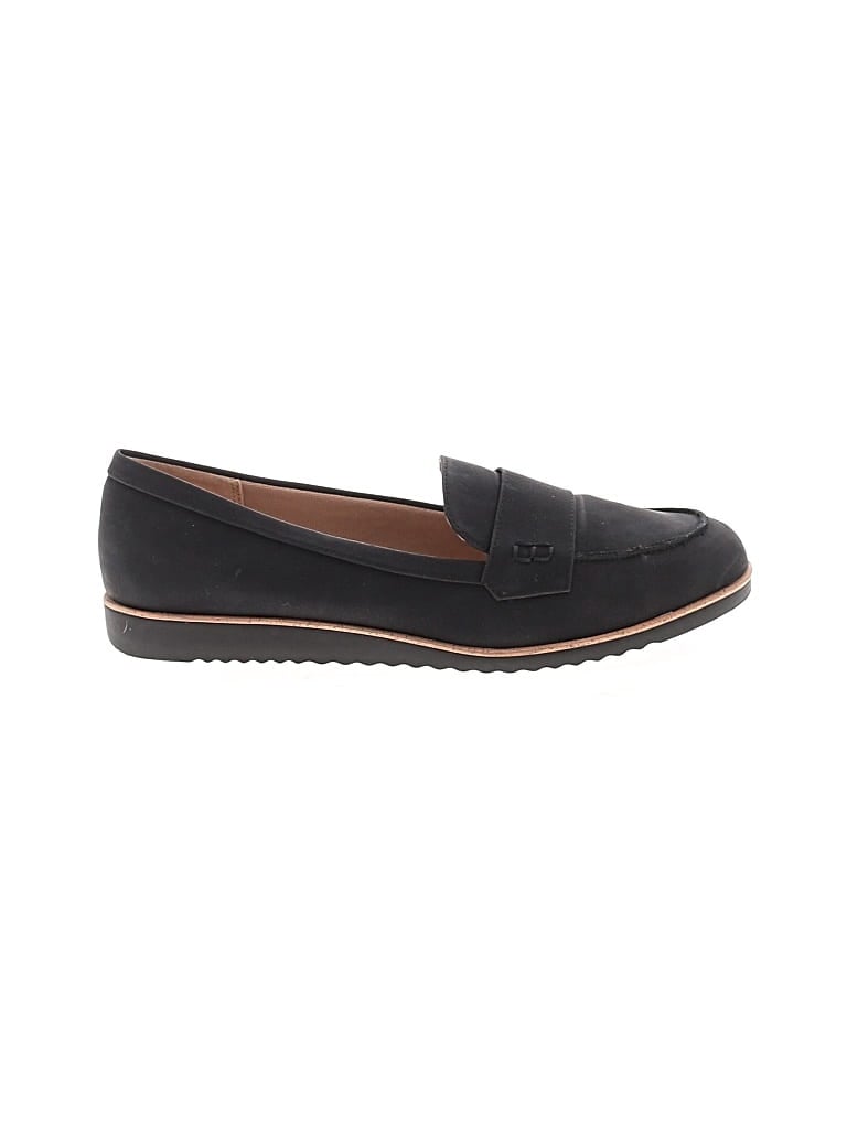 Pre-owned Life Stride Flats In Black