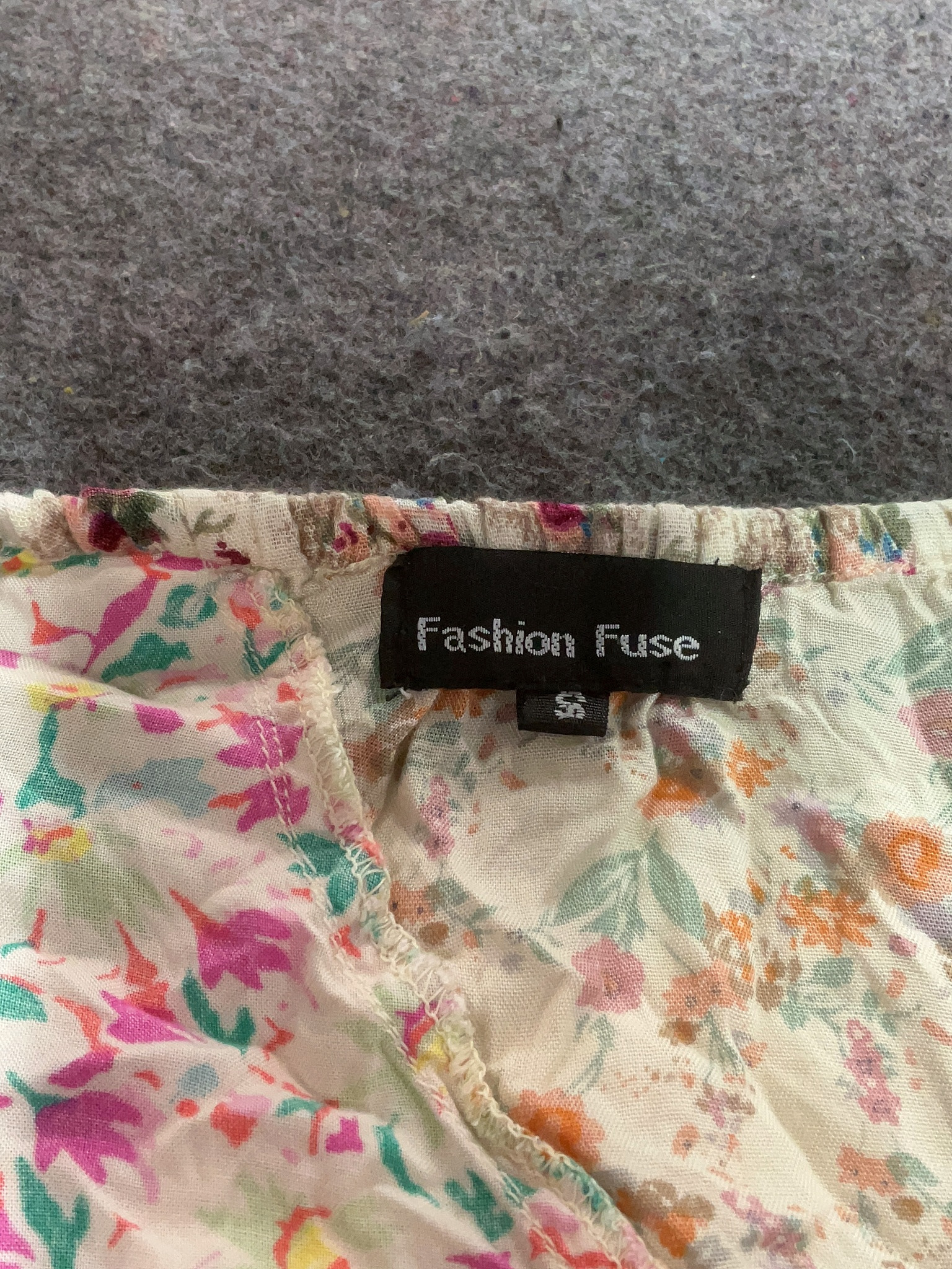 Fashion Fuse Women's Tops On Sale Up To 90% Off Retail | ThredUp