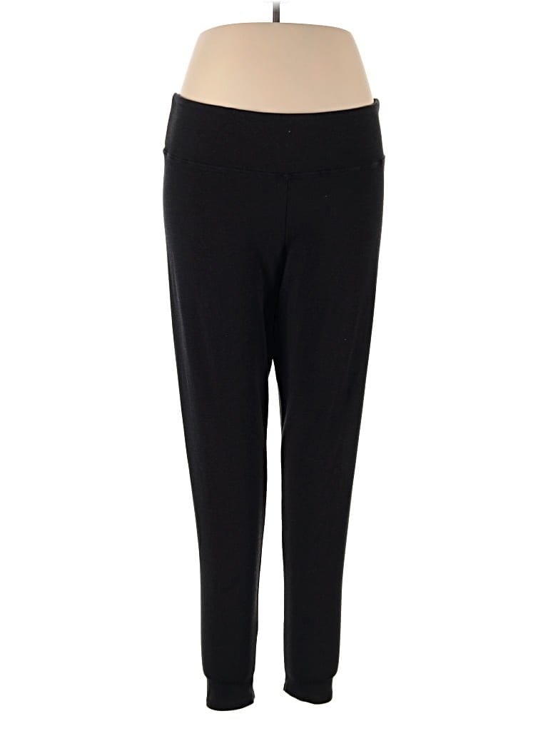 Pre-owned Skims Active Pants In Black