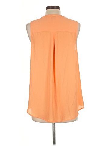 Maurices Sleeveless T-Shirt (view 2)