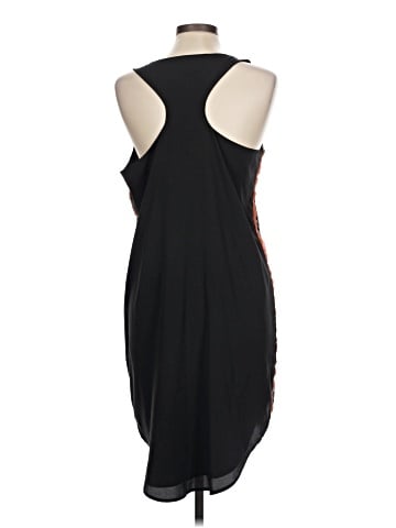 Chloe Oliver Casual Dress (view 2)