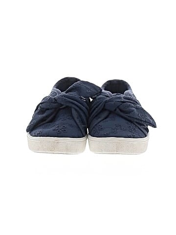 OshKosh B'gosh Sneakers (view 2)