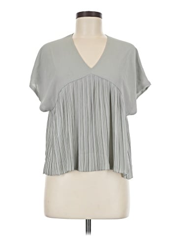 Romeo & Juliet Couture Short Sleeve Blouse (view 1)