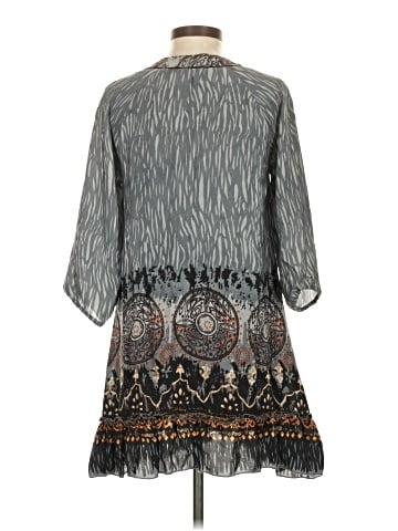 Tolani 3/4 Sleeve Blouse (view 2)