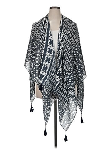 Demdaco Poncho (view 1)