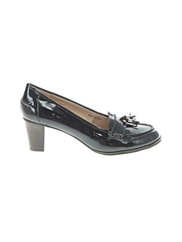 Ellen Tracy Flats (view 1)