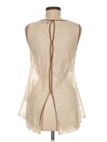 Ryu Sleeveless Blouse (view 2)