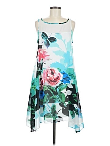 Signature by Robbie Bee Casual Dress (view 1)