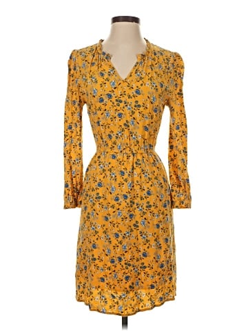 Old Navy Casual Dress (view 1)