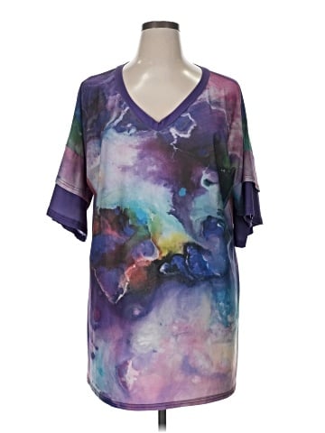 Lily by Firmiana Short Sleeve T-Shirt (view 1)