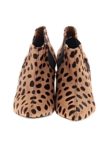 Pour La Victoire Ankle Boots (view 2)
