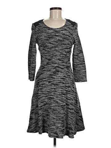 Old Navy Casual Dress (view 1)