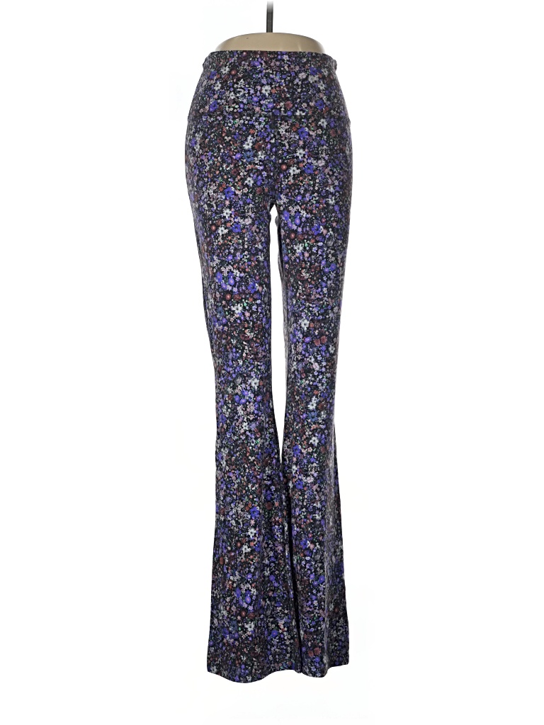 Pre-owned Lululemon Athletica Dress Pants In Purple