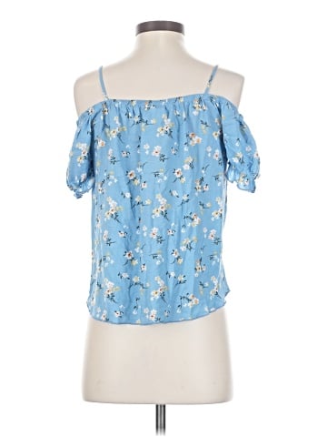 Fashion Magazine Sleeveless Blouse (view 2)