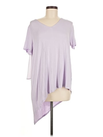 Lisa Rinna Short Sleeve T-Shirt (view 1)