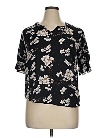 Jon & Anna Short Sleeve Blouse (view 1)