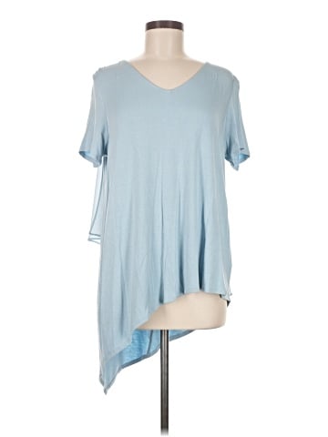 Lisa Rinna Short Sleeve T-Shirt (view 1)