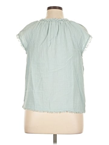 True Craft Sleeveless Blouse (view 2)