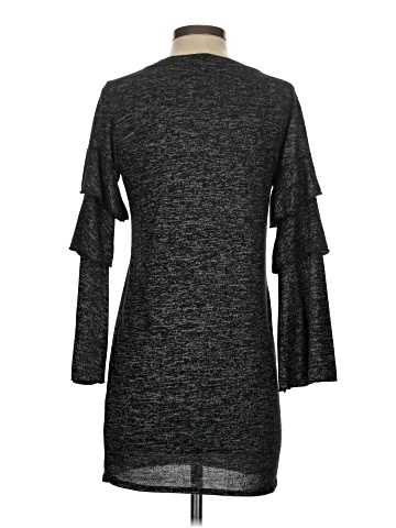 Thyme and Honey 3/4 Sleeve Top (view 2)