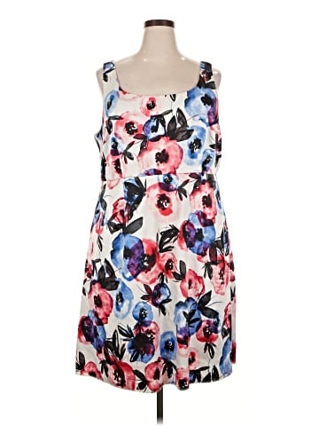 Carmen Marc Valvo Casual Dress (view 1)