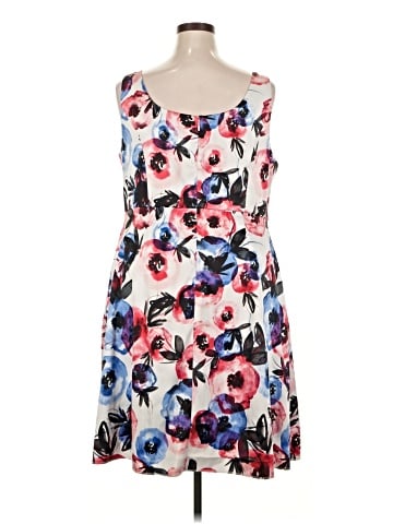 Carmen Marc Valvo Casual Dress (view 2)