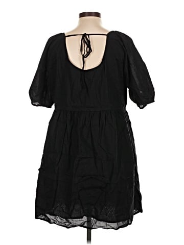 Old Navy Casual Dress (view 2)