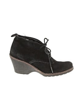 White Mountain Ankle Boots