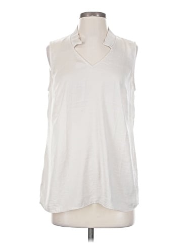 CAbi Sleeveless Button-Down Shirt (view 1)