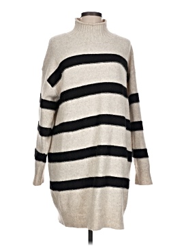 Line & Dot Casual Dress