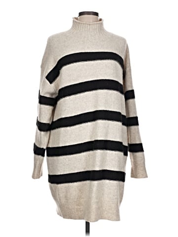 Line & Dot Casual Dress (view 1)
