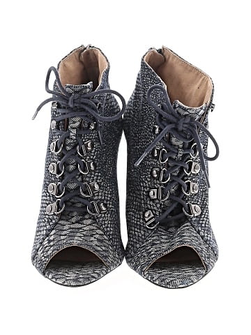 G.I.L.I. Ankle Boots (view 2)