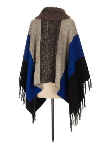 Guess Poncho (view 2)