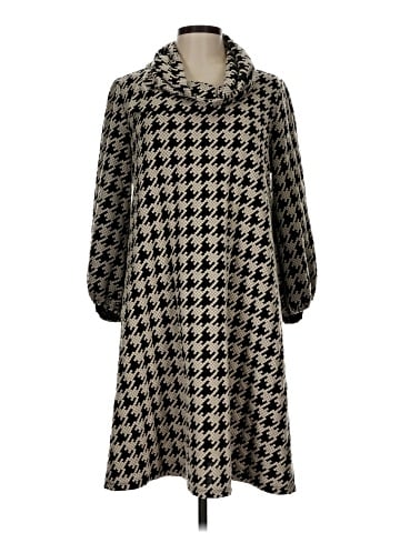 Signature by Robbie Bee Casual Dress (view 1)