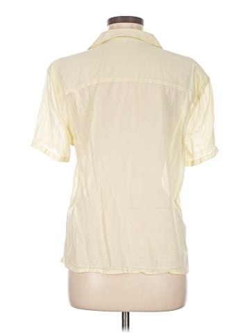 Uniqlo U Short Sleeve Button-Down Shirt (view 2)