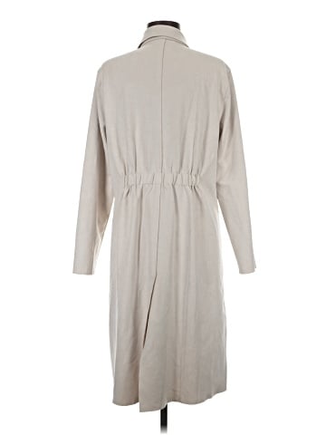 Forever 21 Trenchcoat (view 2)