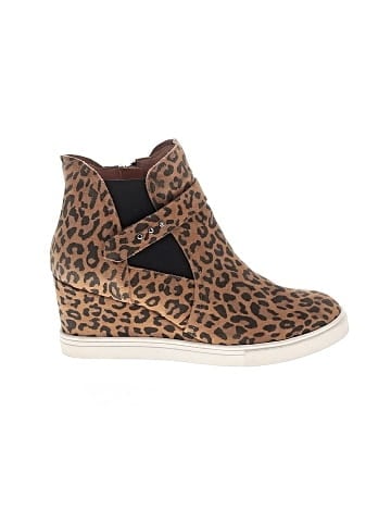 Linea Paolo Ankle Boots (view 1)