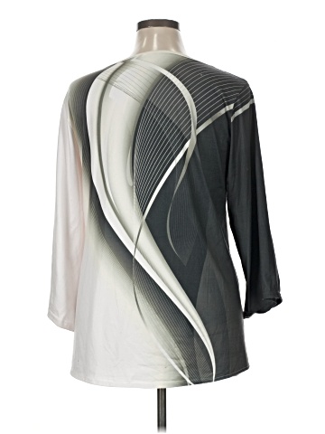 Unbranded 3/4 Sleeve T-Shirt (view 2)