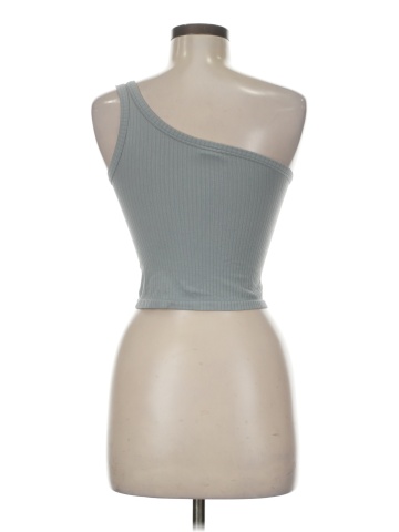 Dynamic Sleeveless Top (view 2)