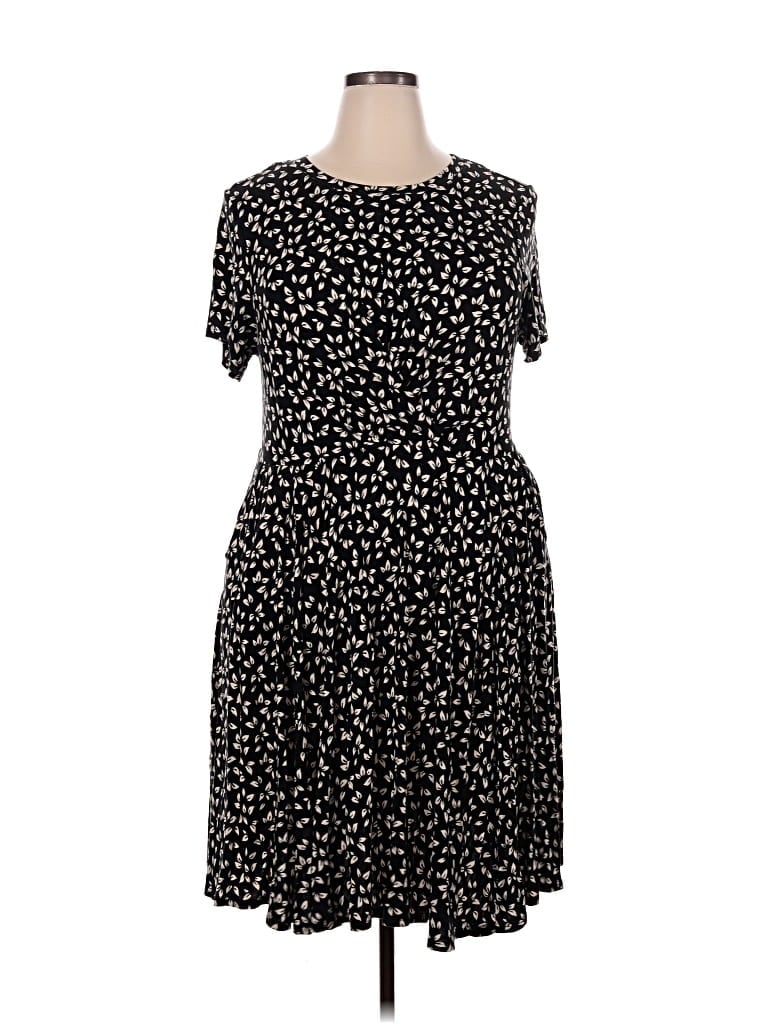 Pre-owned Torrid Casual Dress In Black