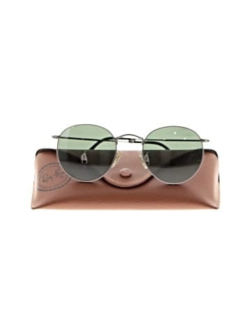 Ray-Ban Sunglasses (view 2)